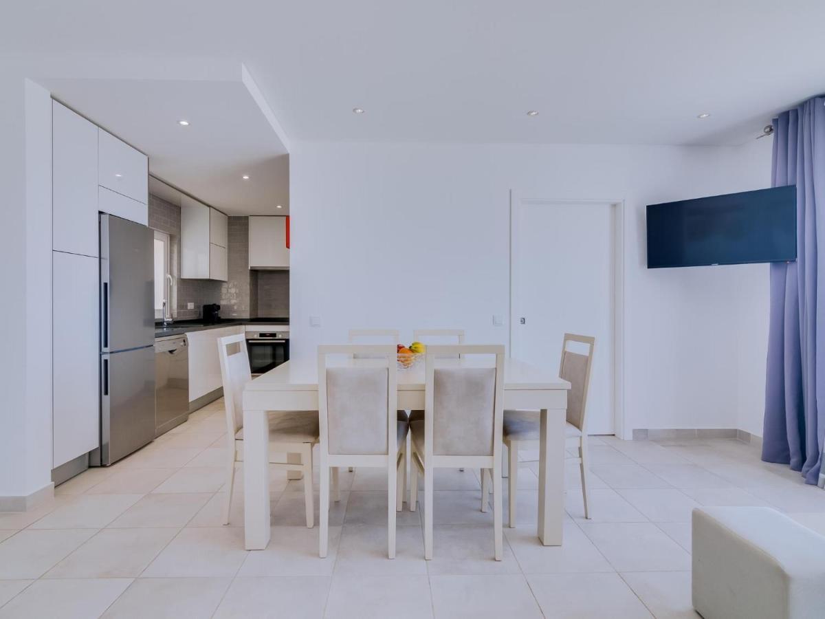 Al - Atlantida Penthouse Apartment Quarteira Luaran gambar