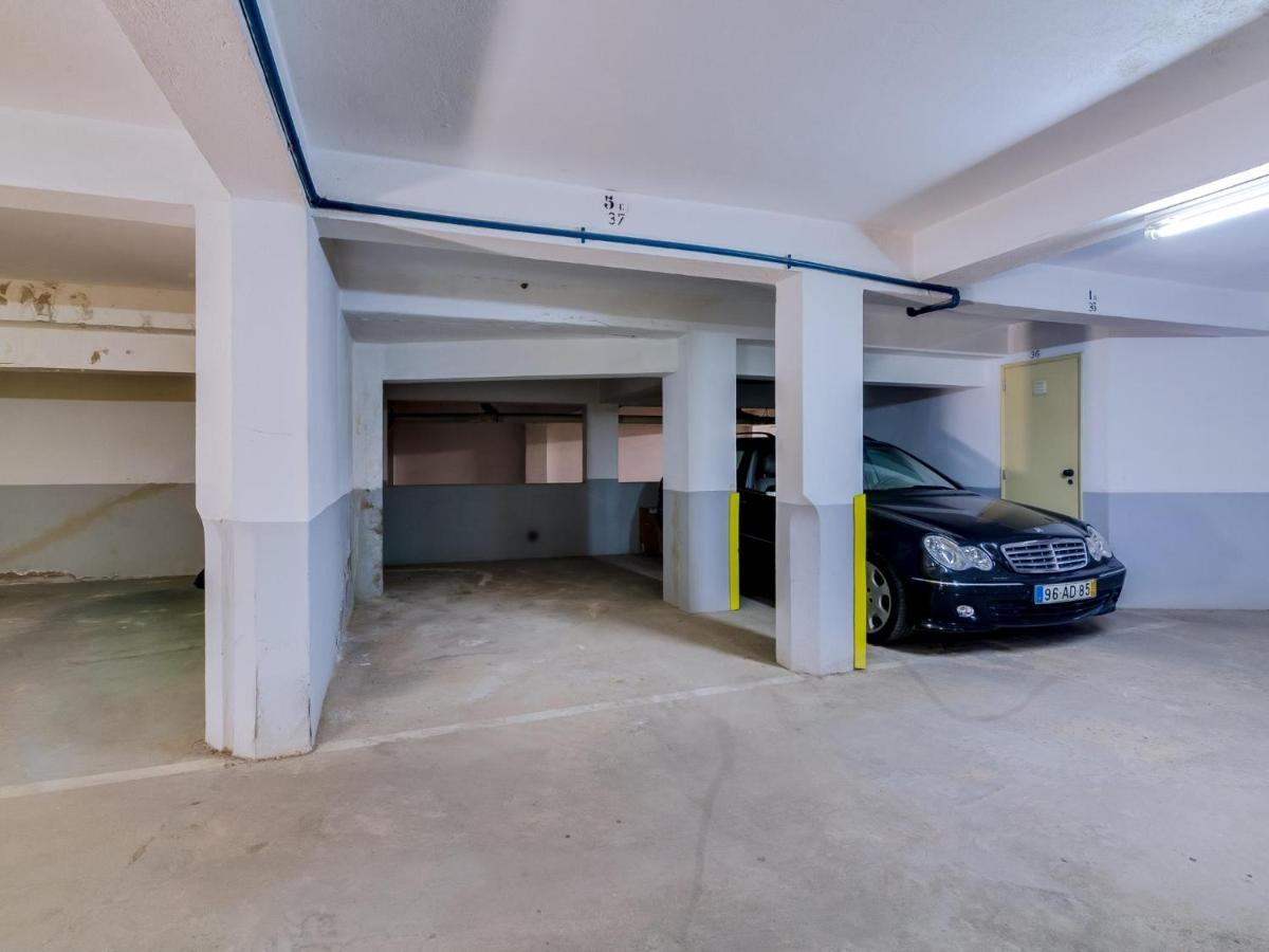 Al - Atlantida Penthouse Apartment Quarteira Luaran gambar